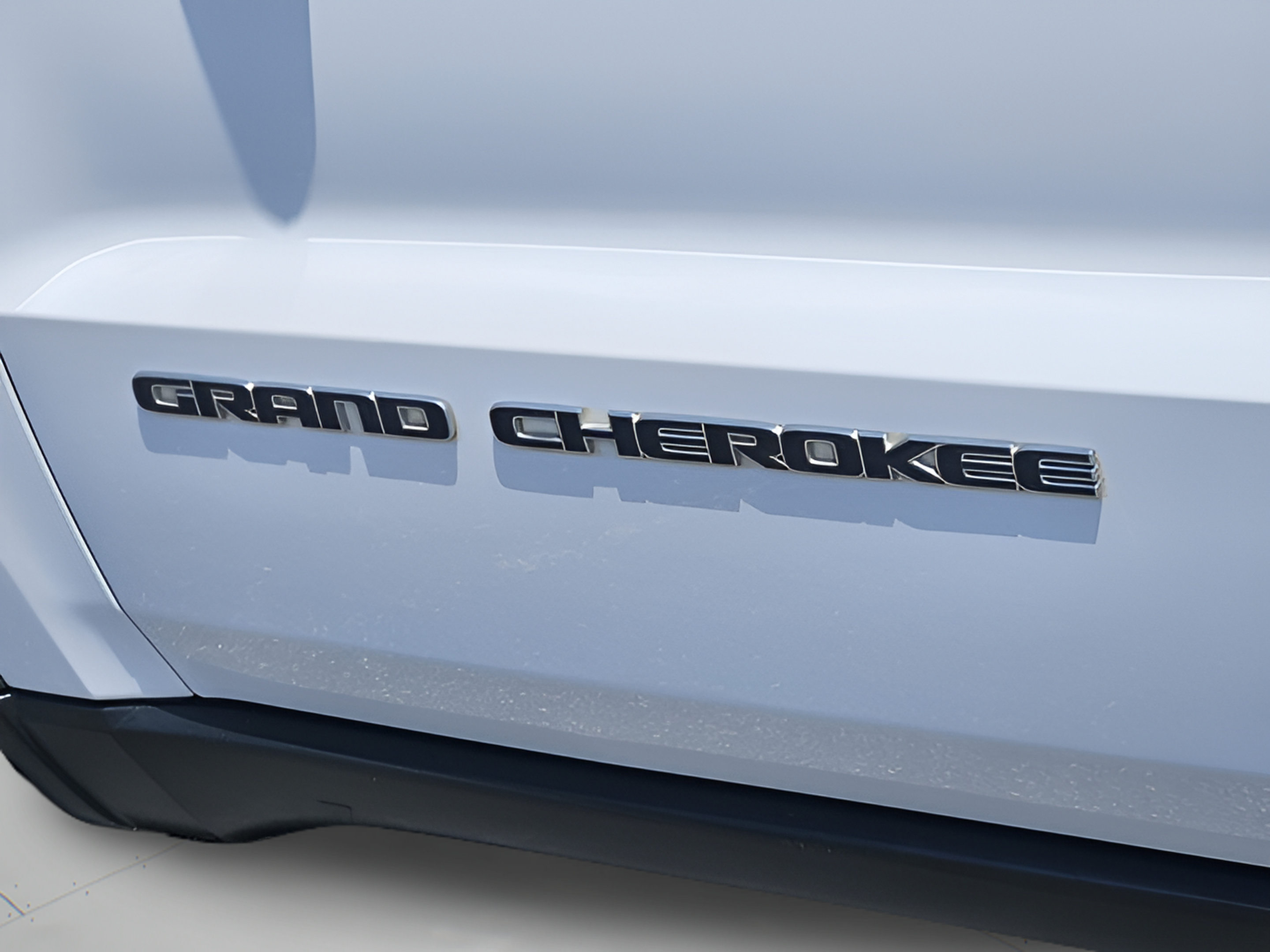Used 2017 Jeep Grand Cherokee Limited RWD image 33