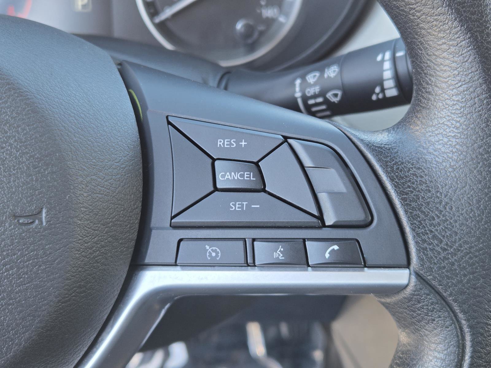 Used 2022 Nissan Versa SV FWD image 19