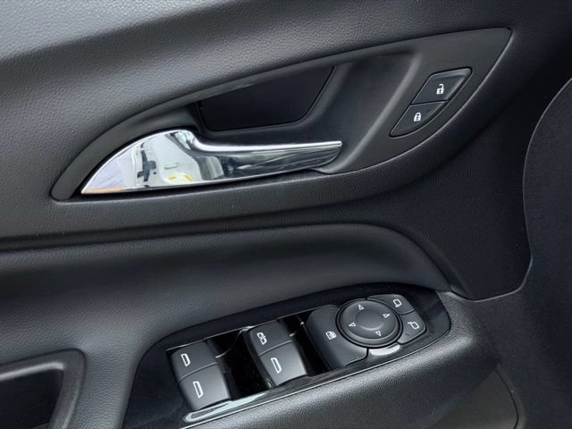 Used 2023 Chevrolet Equinox Premier AWD/4WD image 14