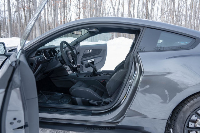 Used 2015 Ford Mustang Shelby GT350 image 42