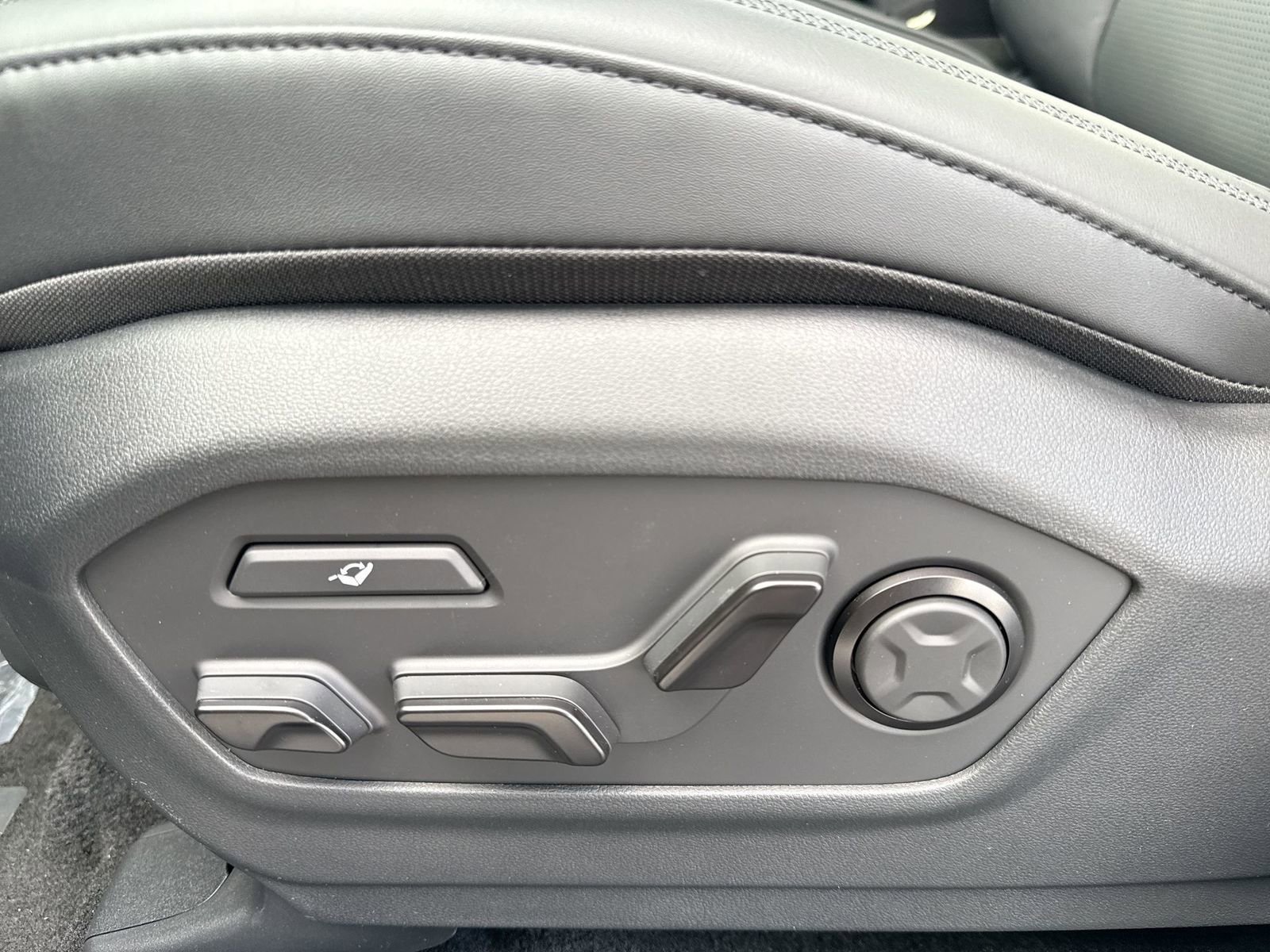 New 2026 Hyundai Santa Fe Calligraphy image 14