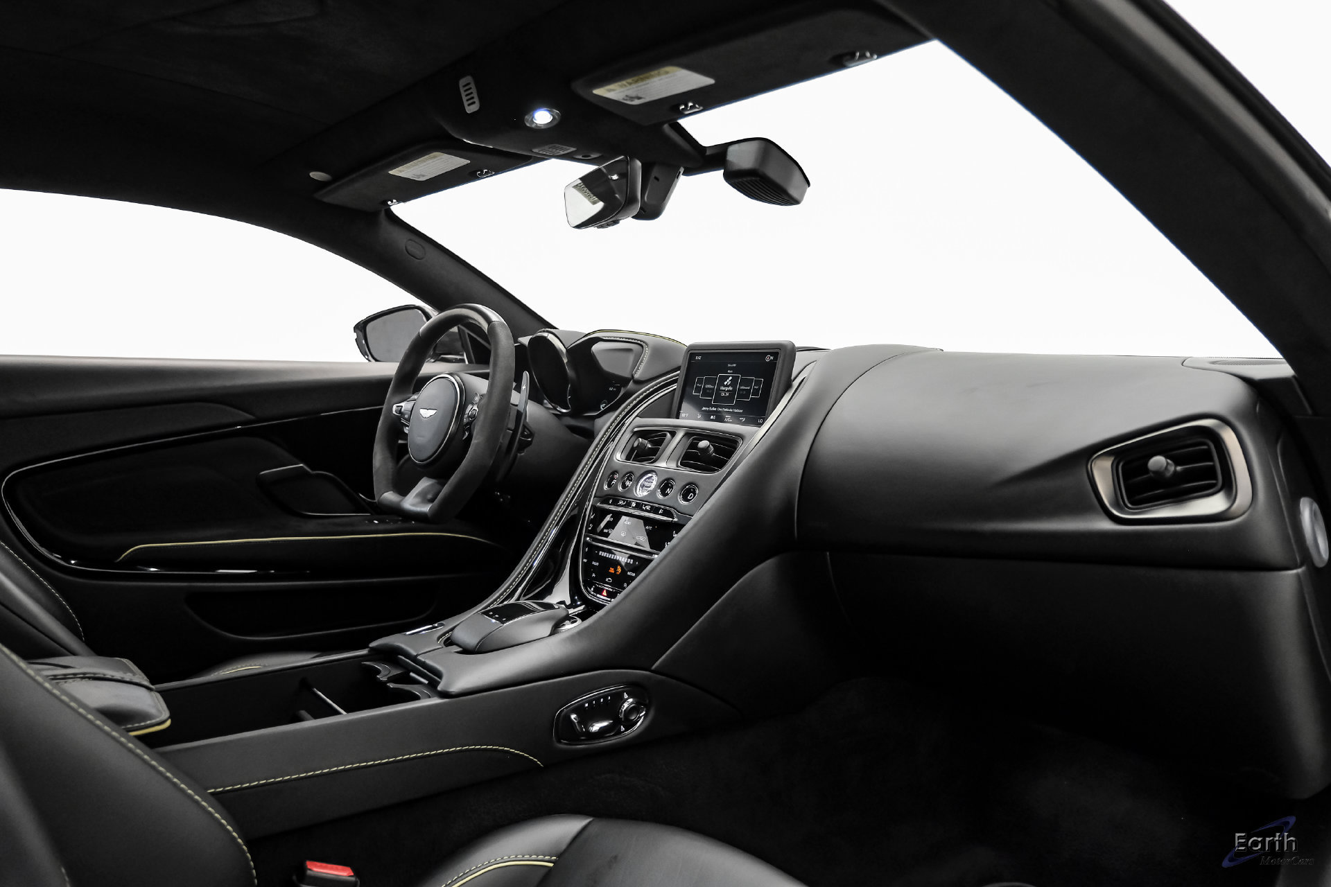 Used 2019 Aston Martin DBS Superleggera RWD image 51