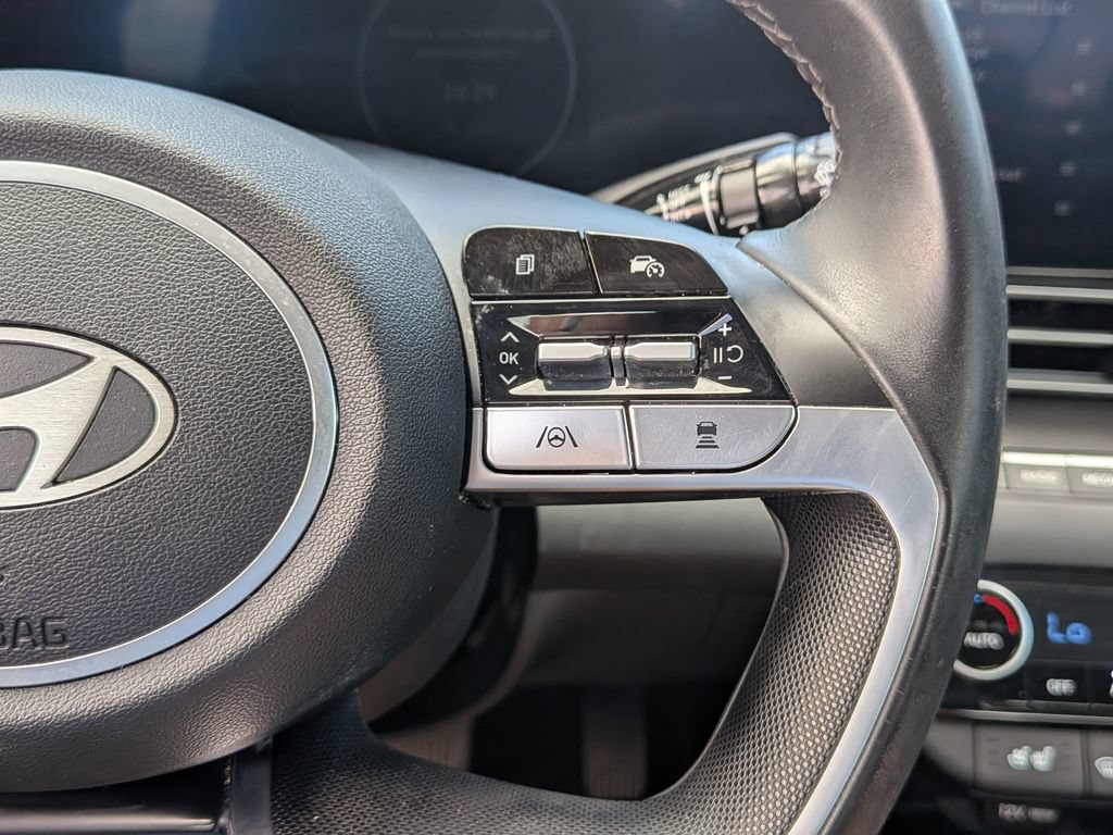 Used 2024 Hyundai Elantra Limited FWD image 22