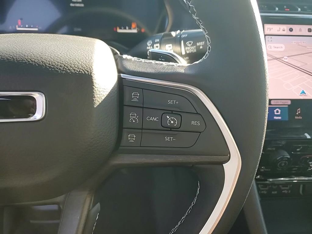 New 2025 Jeep Grand Cherokee Limited w/ Luxury Tech Group II image 15