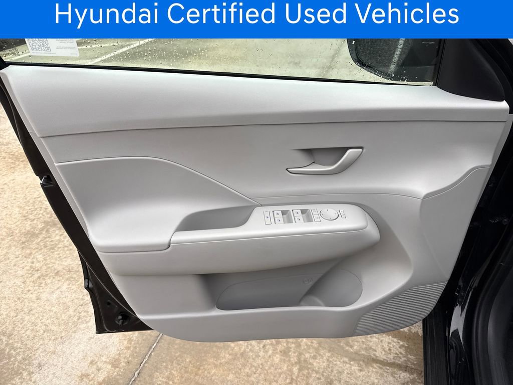 Certified 2025 Hyundai Kona SEL FWD image 19