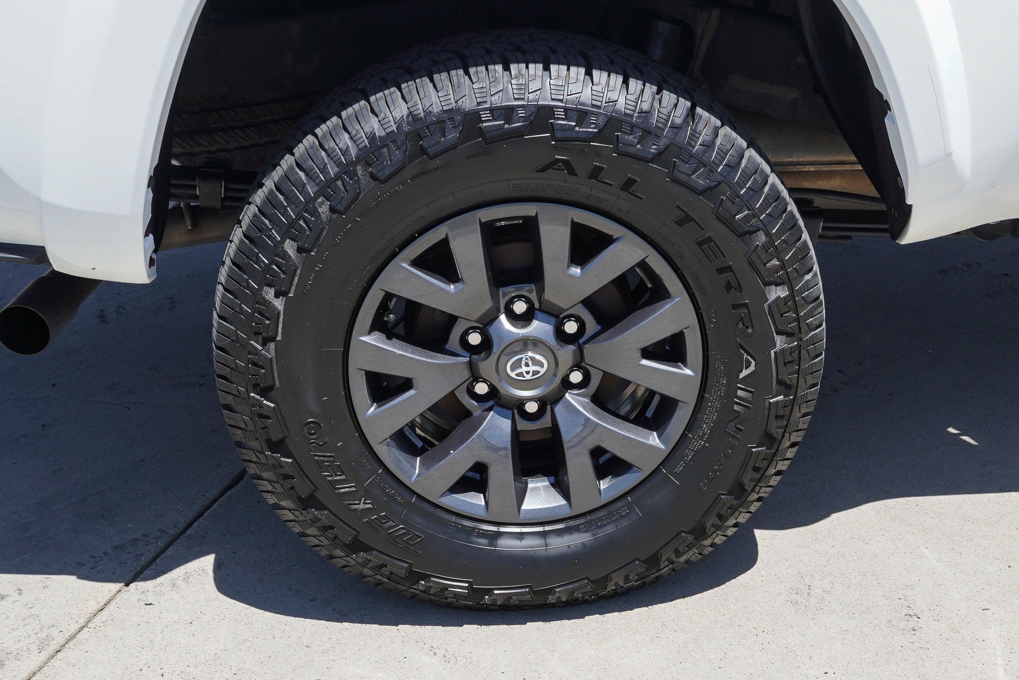 Used 2023 Toyota Tacoma SR5 AWD/4WD image 11