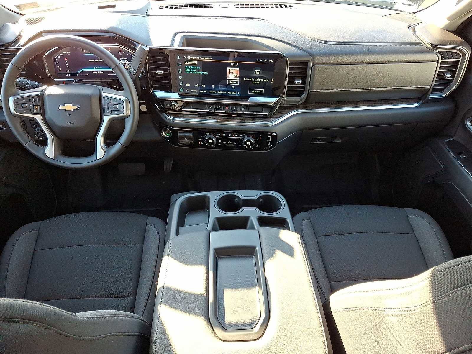 Used 2025 Chevrolet Silverado 2500 LT w/ Convenience Package image 26