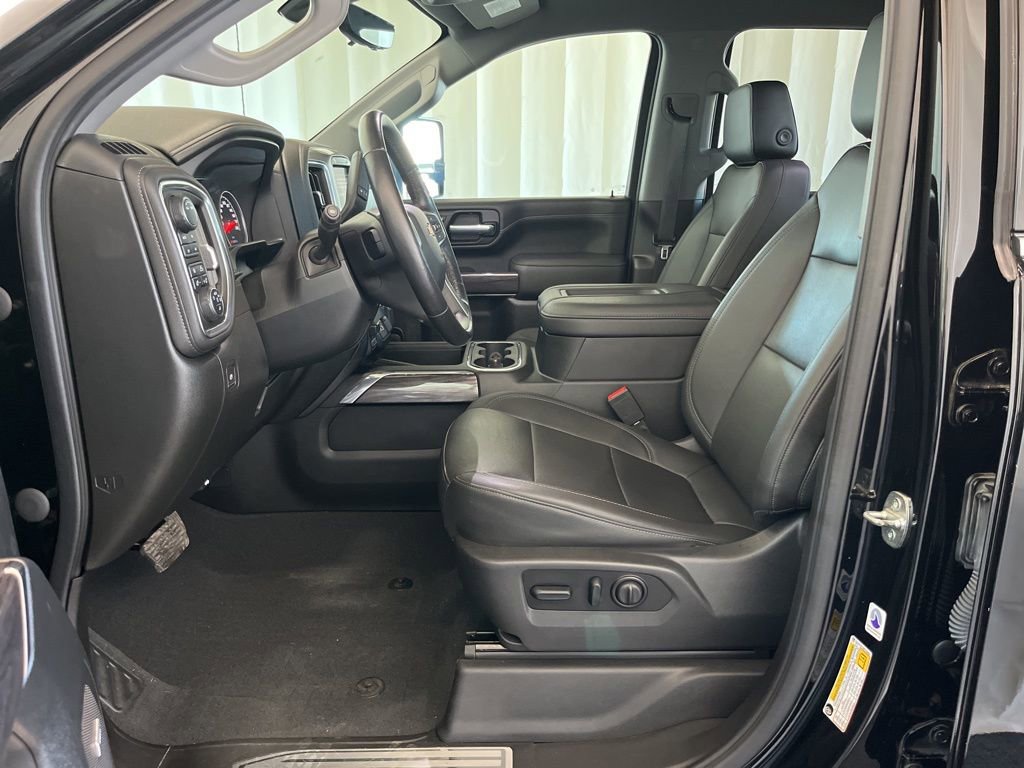 Used 2021 Chevrolet Silverado 3500 LTZ w/ LTZ Premium Package AWD/4WD image 3