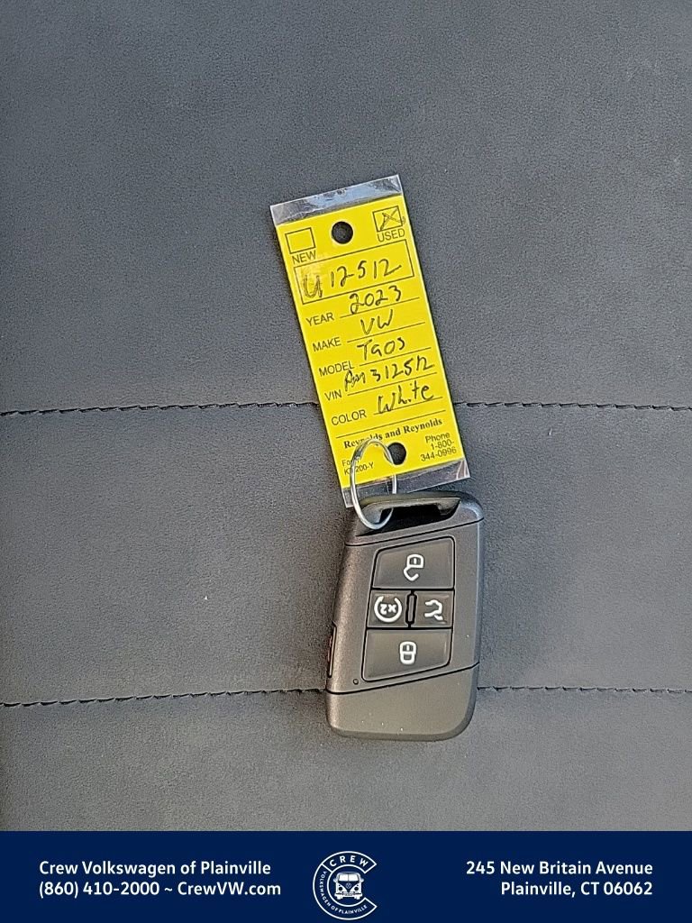 Certified 2023 Volkswagen Taos SE image 36