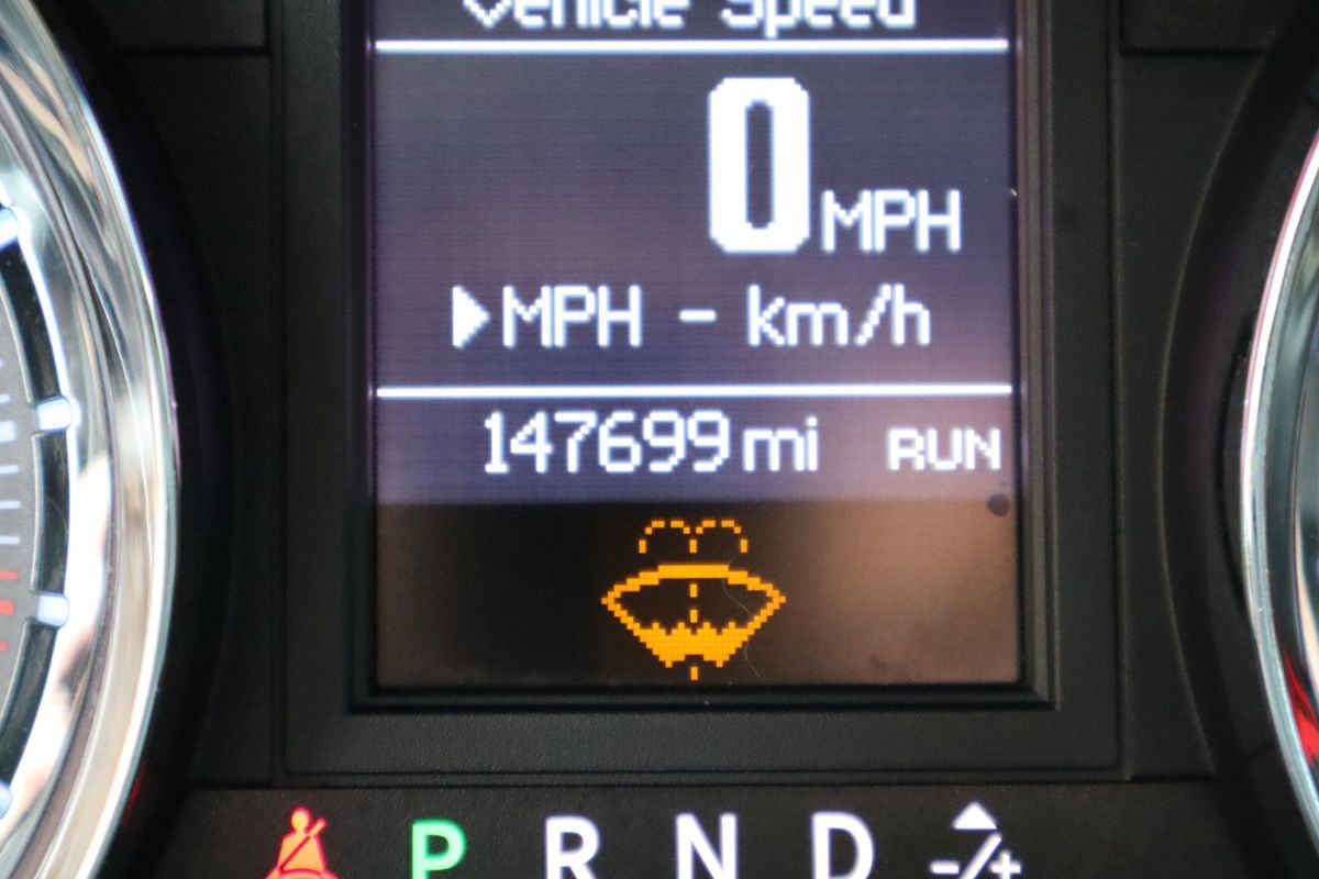 Used 2013 Chrysler Town & Country Touring image 49