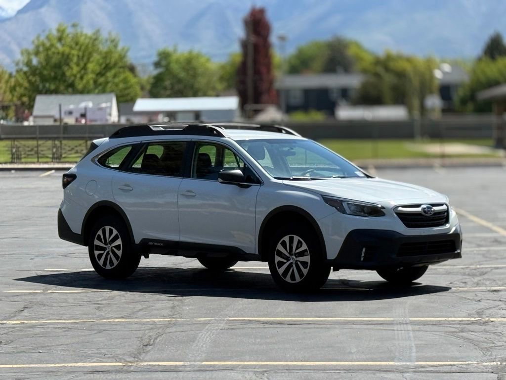 Used 2022 Subaru Outback AWD/4WD image 3