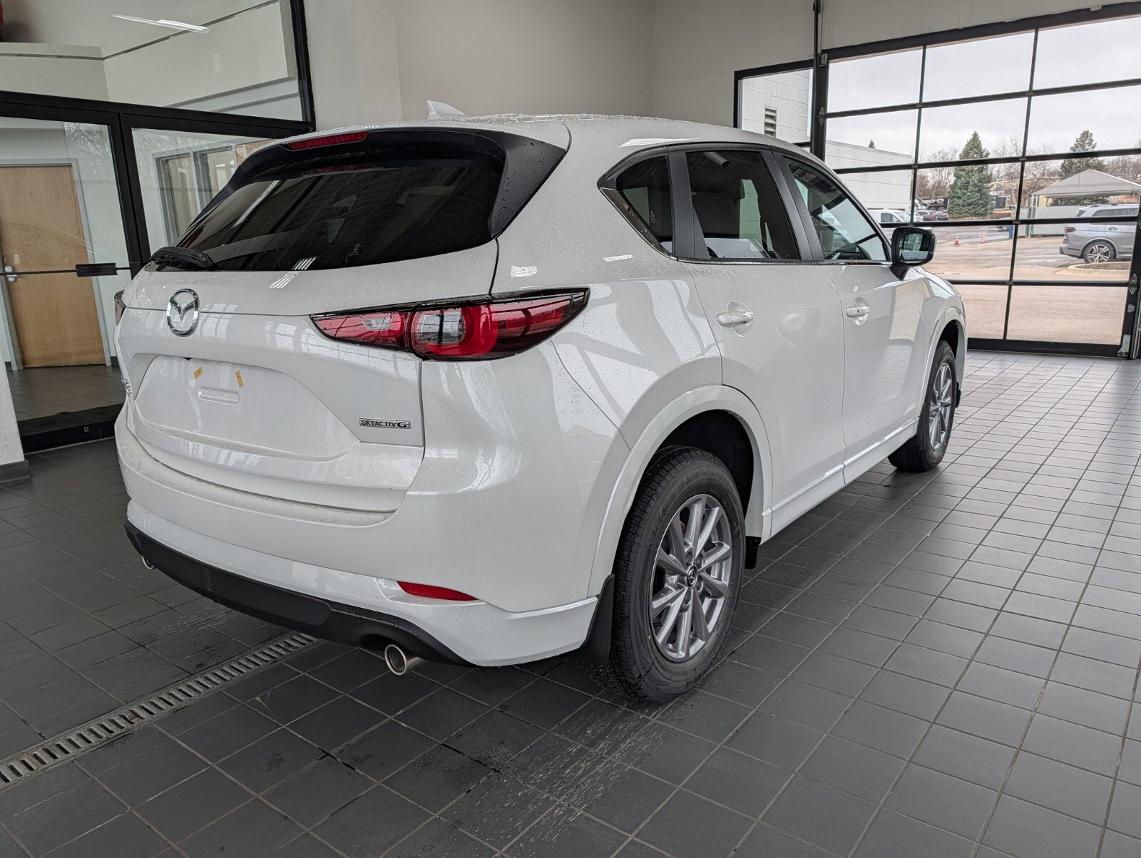 New 2025 MAZDA CX-5 AWD 2.5 S w/ Select Package image 2