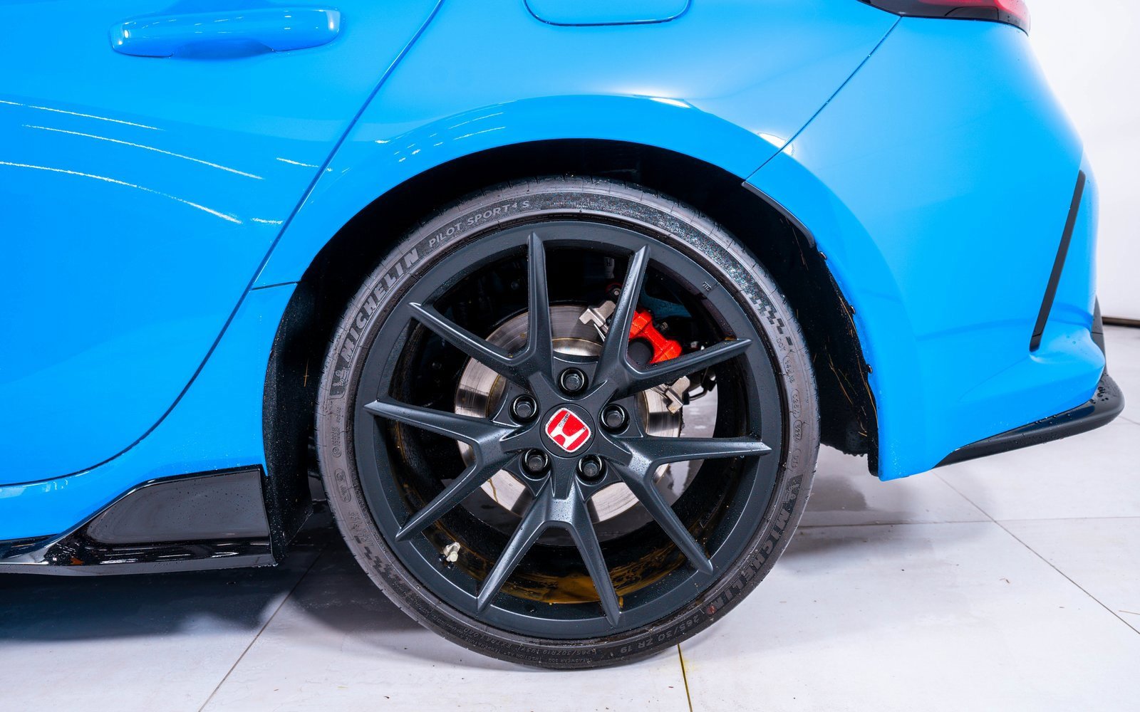 Used 2025 Honda Civic Type R image 13