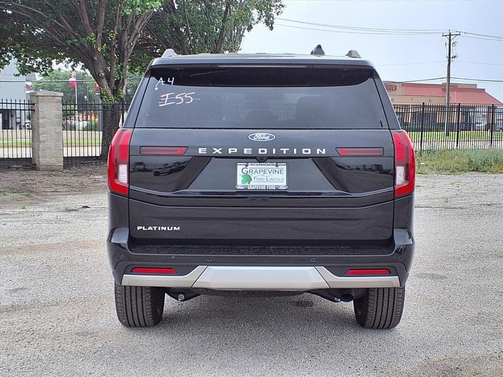 New 2026 Ford Expedition Platinum w/ Platinum Ultimate Package AWD/4WD image 5