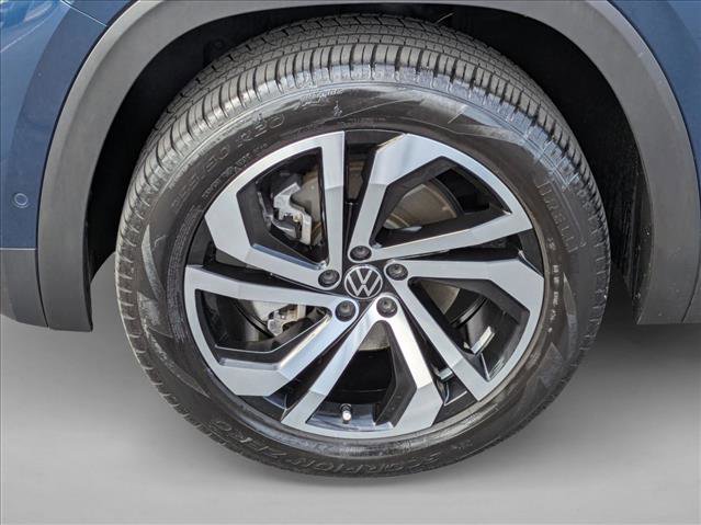 Used 2020 Volkswagen Atlas Cross Sport SEL Premium image 26