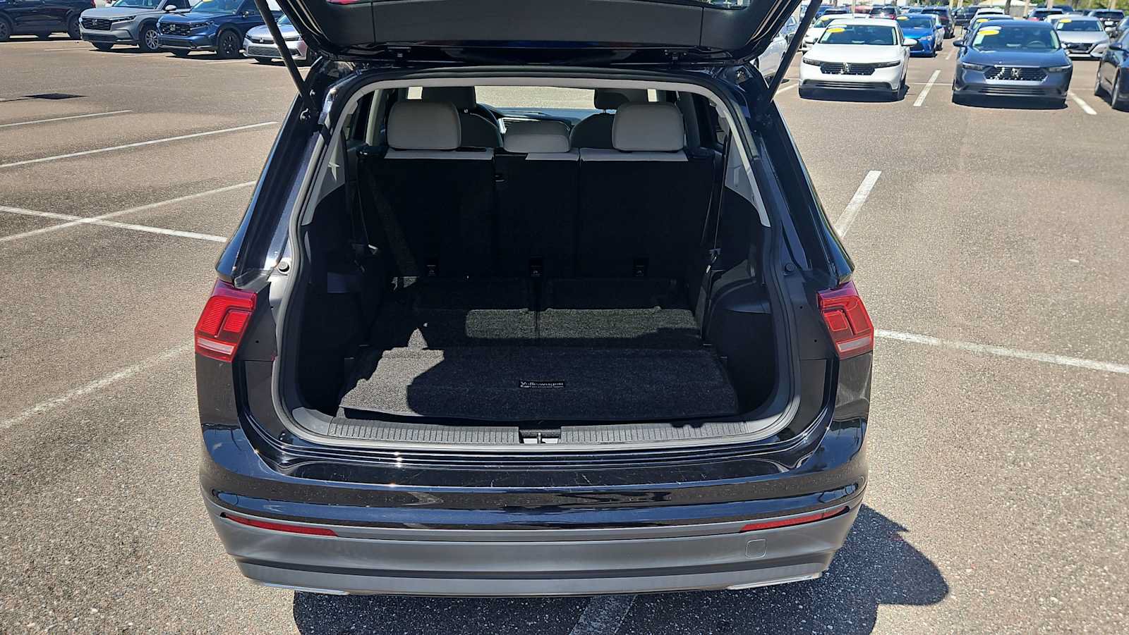 Used 2020 Volkswagen Tiguan S FWD image 21
