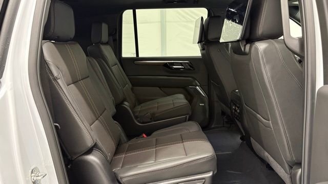 New 2026 Chevrolet Suburban High Country image 28