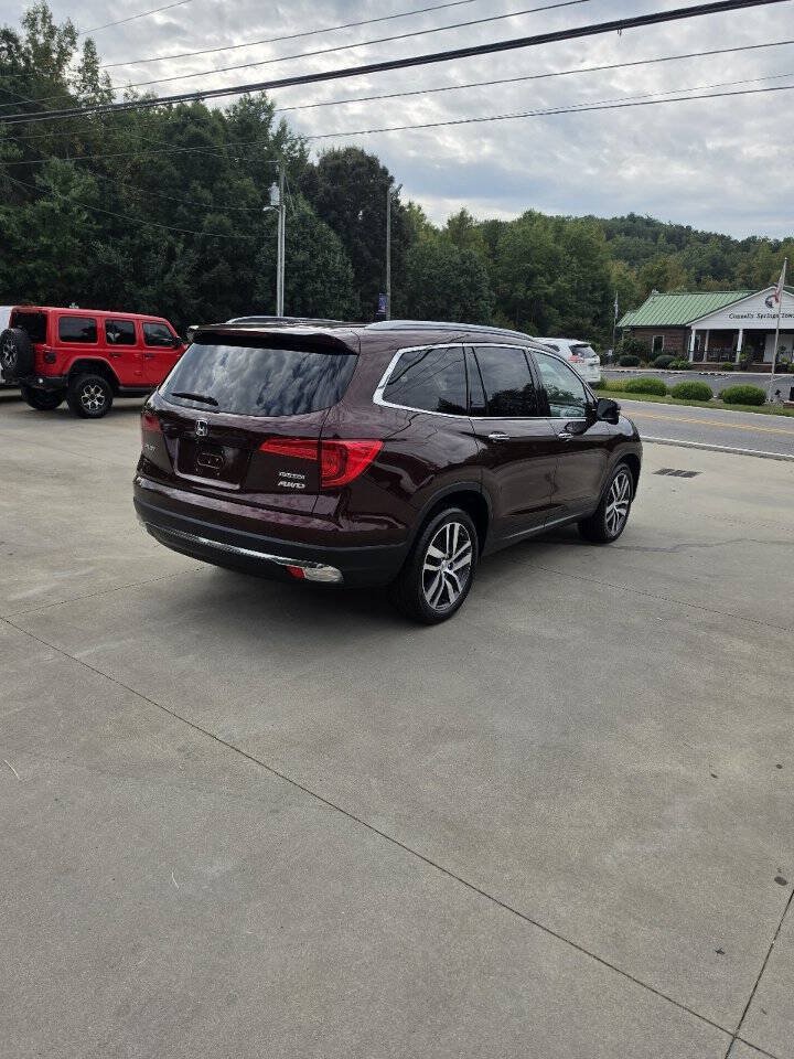 Used 2017 Honda Pilot Touring image 6