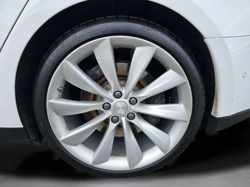Used 2014 Tesla Model S 85 image 25