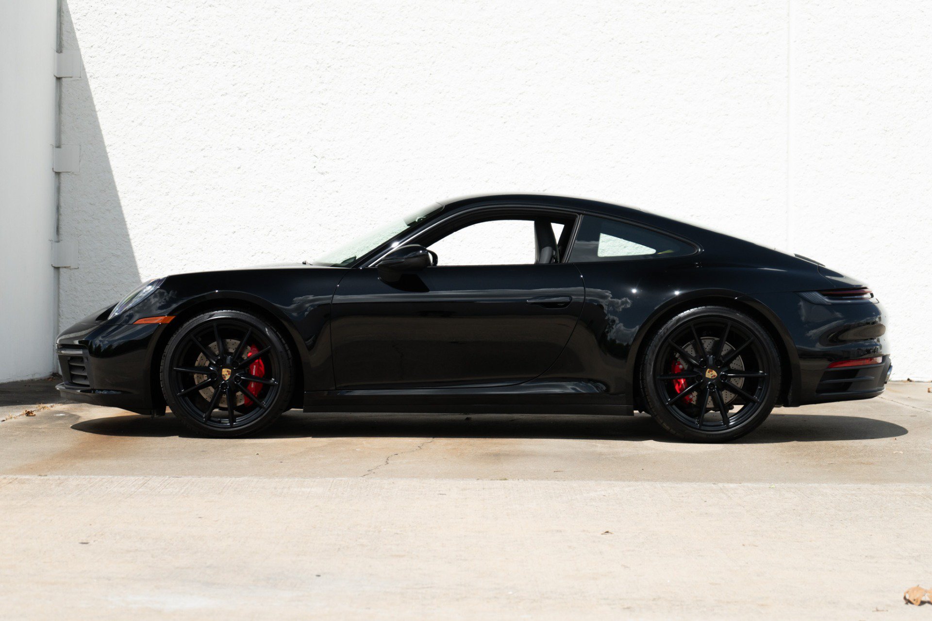 Used 2023 Porsche 911 Carrera S RWD image 3