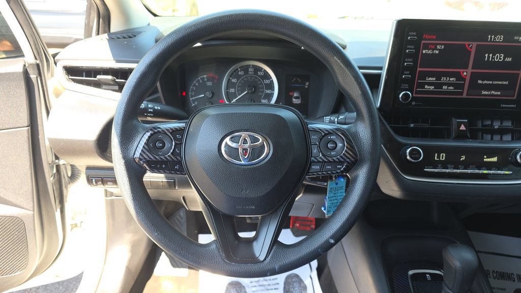 Used 2021 Toyota Corolla LE FWD image 15