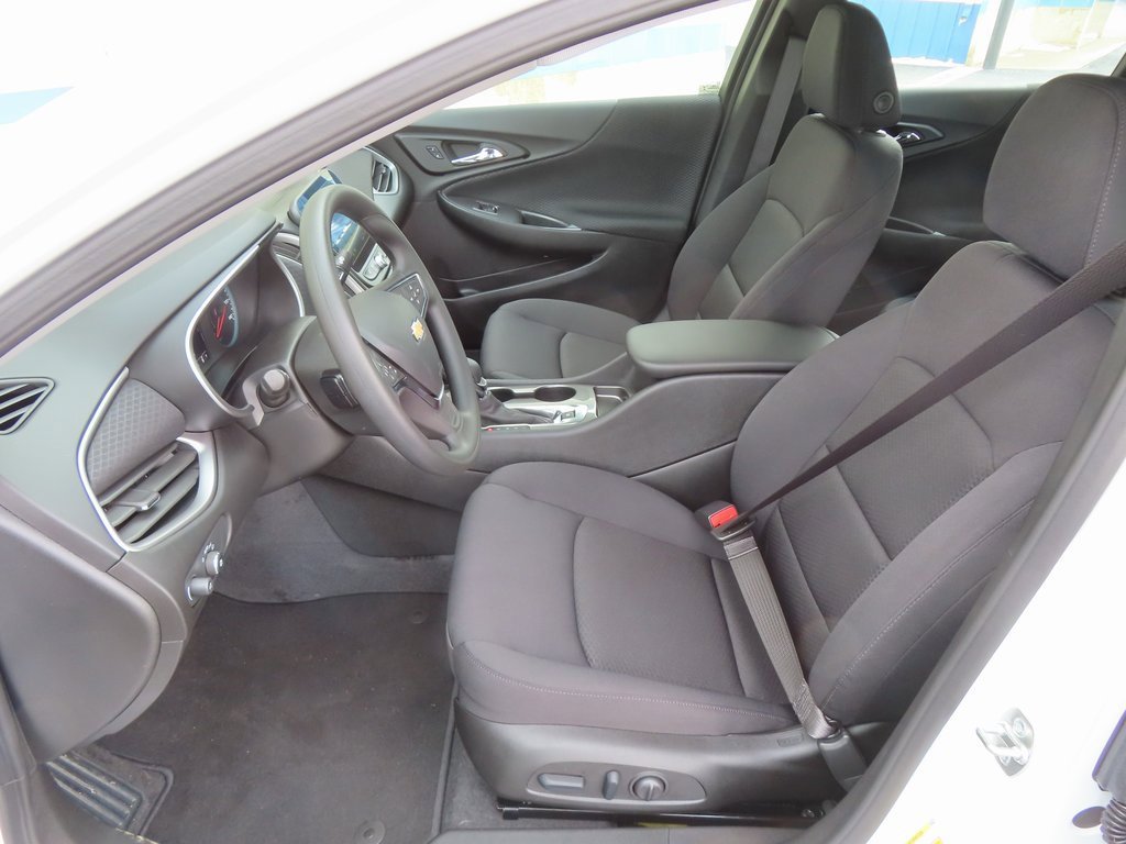 New 2025 Chevrolet Malibu LS image 17