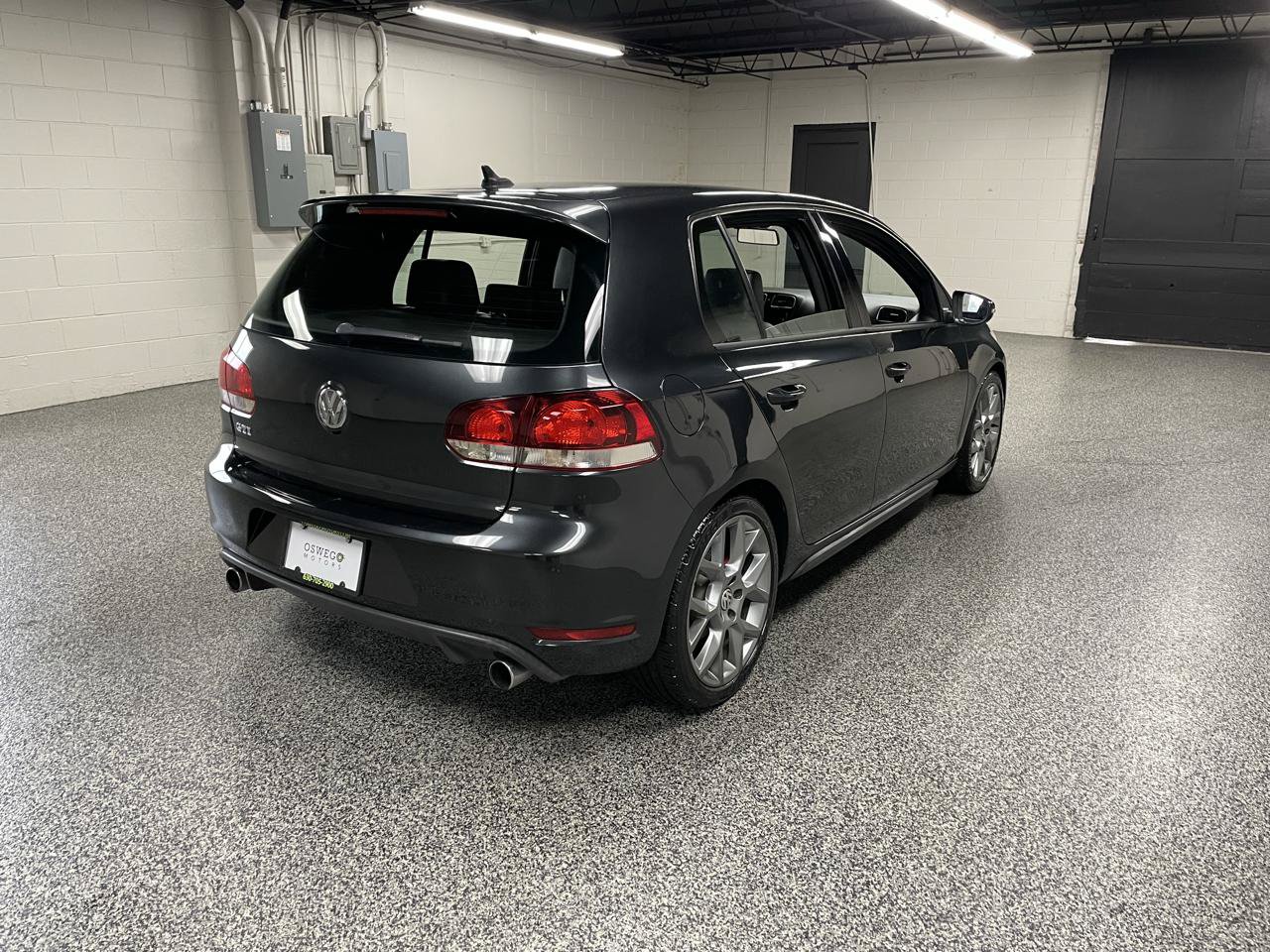 Used 2014 Volkswagen GTI Driver's Edition FWD image 8