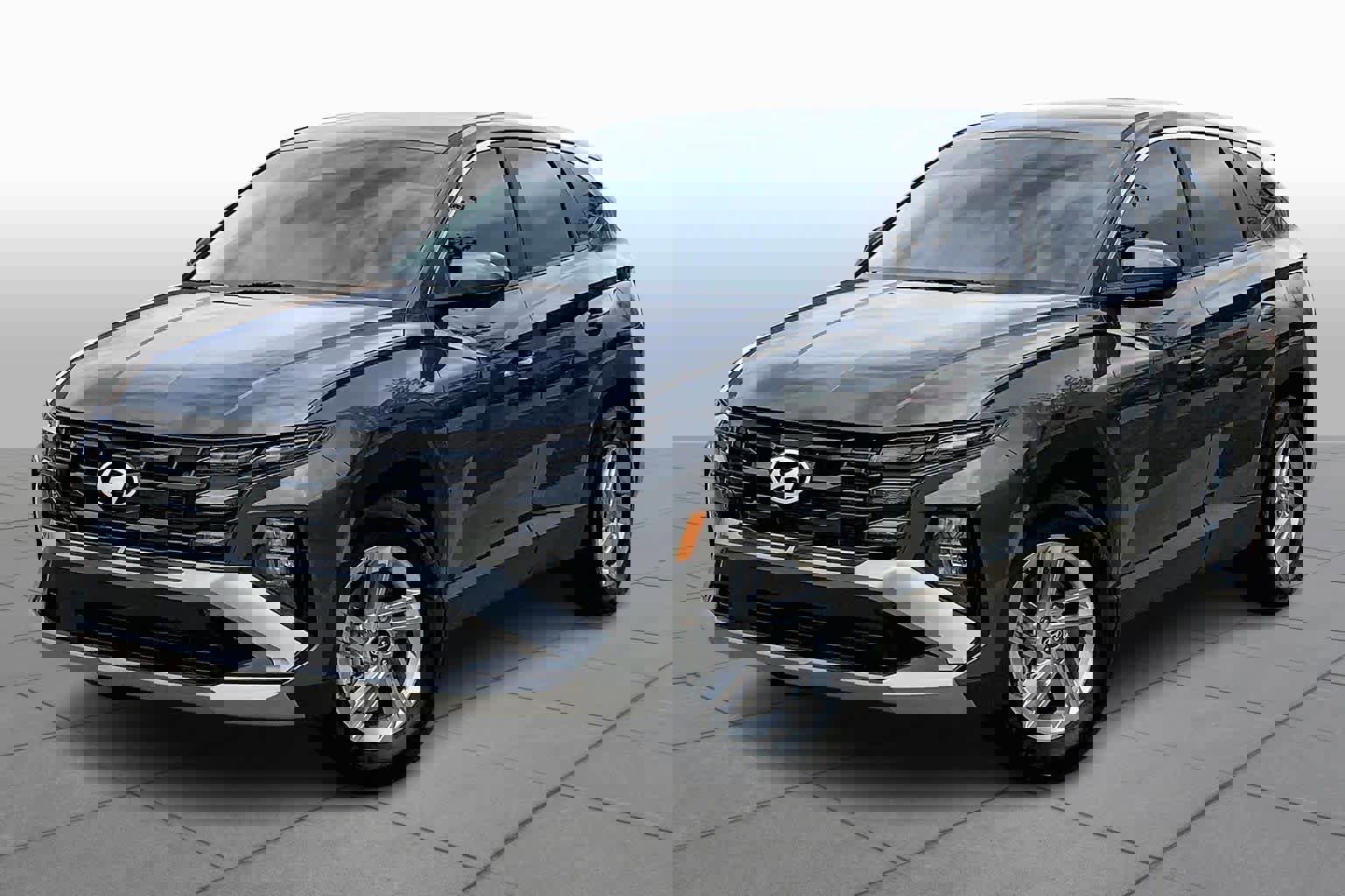 Used 2026 Hyundai Tucson SE image 1