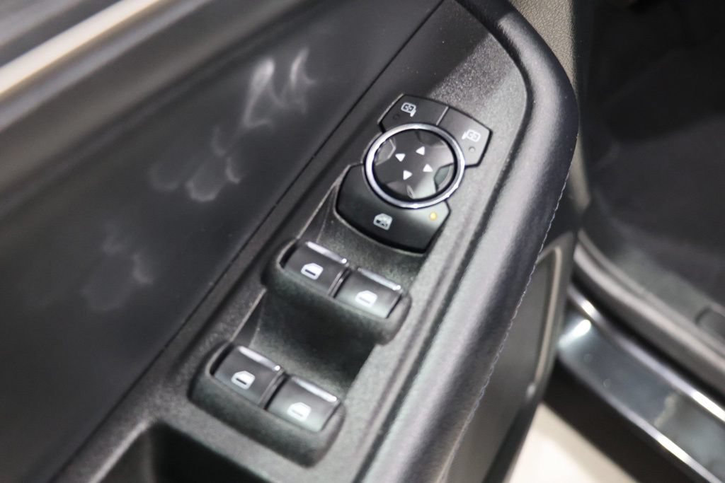 Used 2022 Ford Edge SEL AWD/4WD image 19