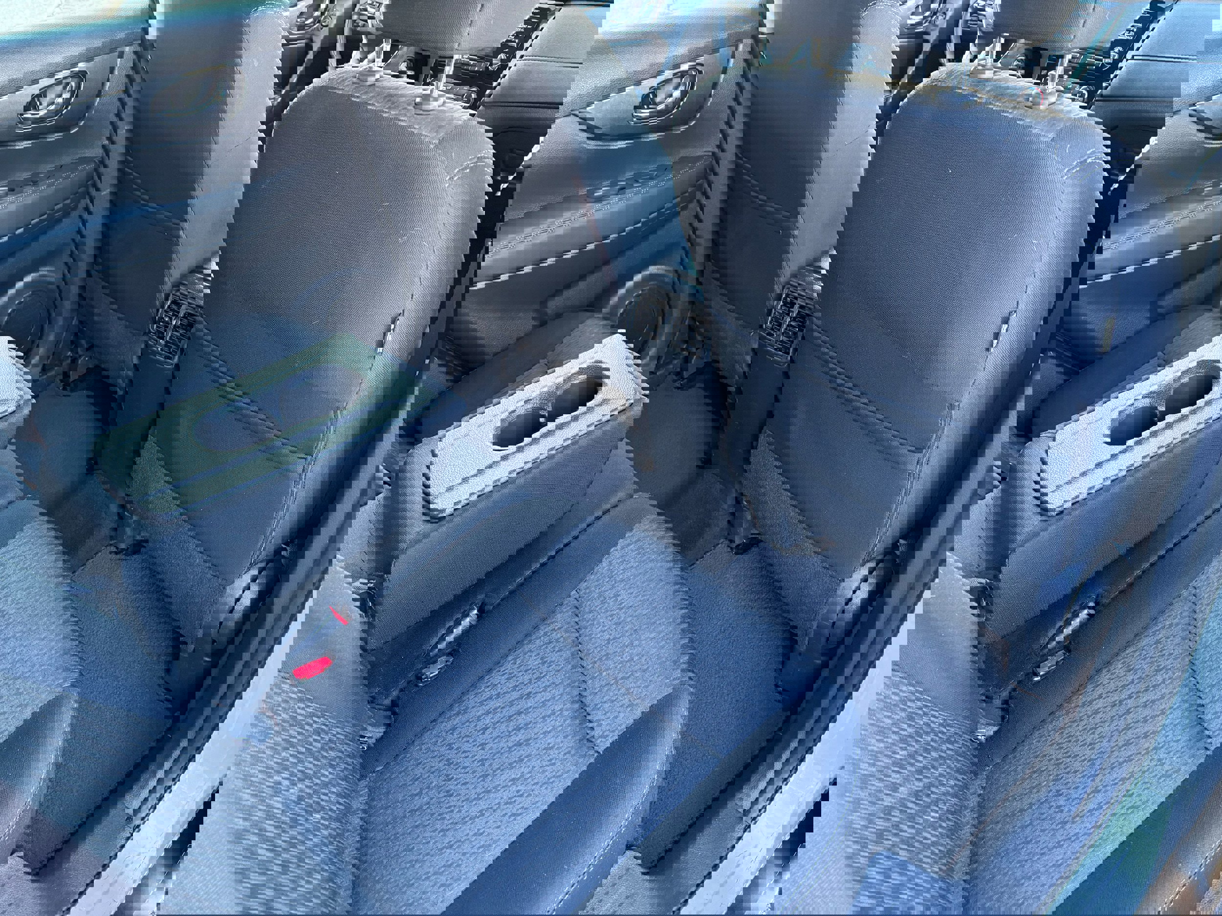 Used 2017 Nissan Rogue S image 17