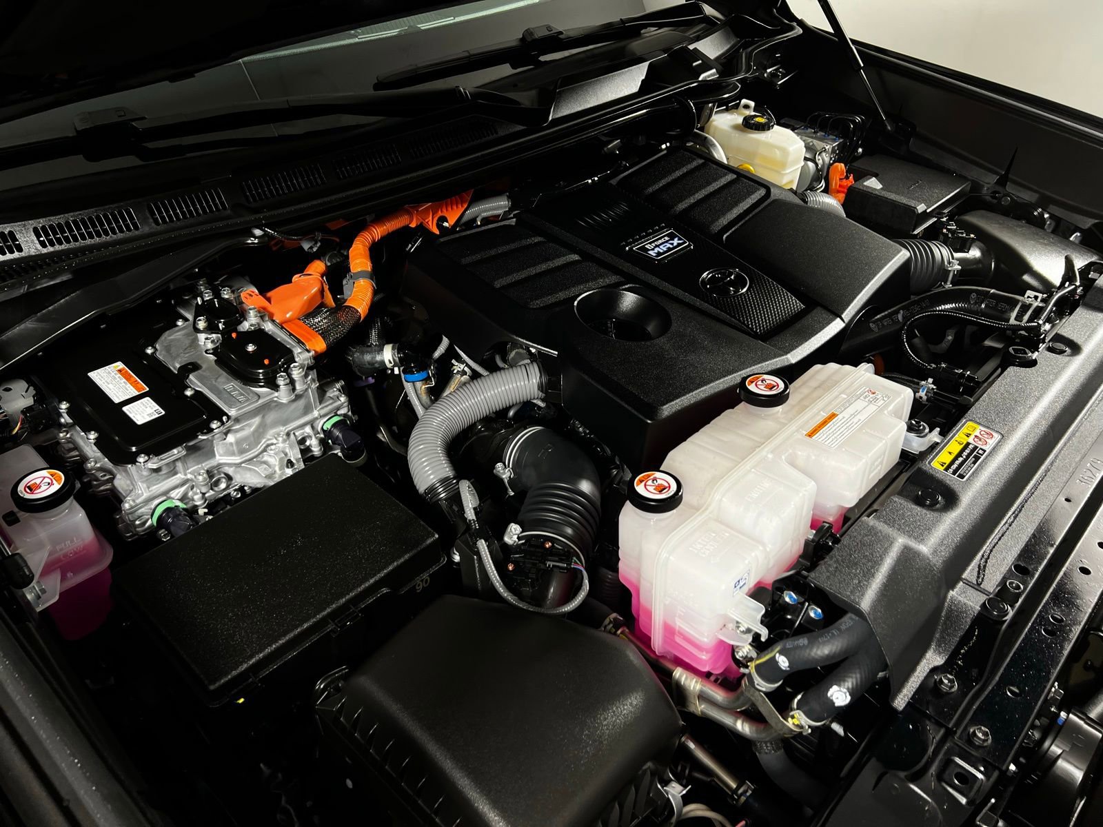 Certified 2025 Toyota Sequoia SR5 image 10