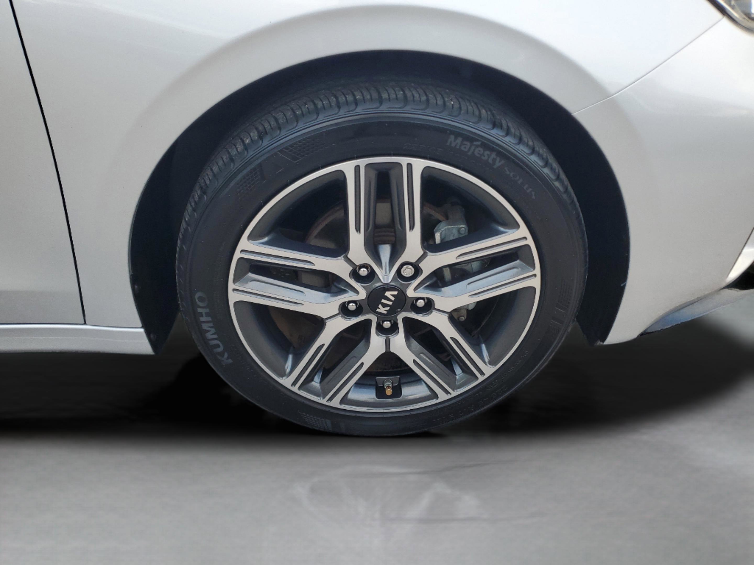 Used 2019 Kia Forte S w/ S Premium Package FWD image 30