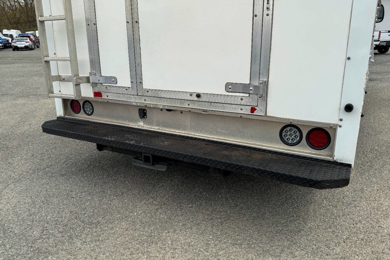 Used 2022 Ford E-350 and Econoline 350 Super Duty w/ Power Windows & Locks Group RWD image 19