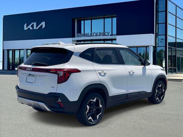 Used 2024 Kia Seltos EX AWD/4WD image 6