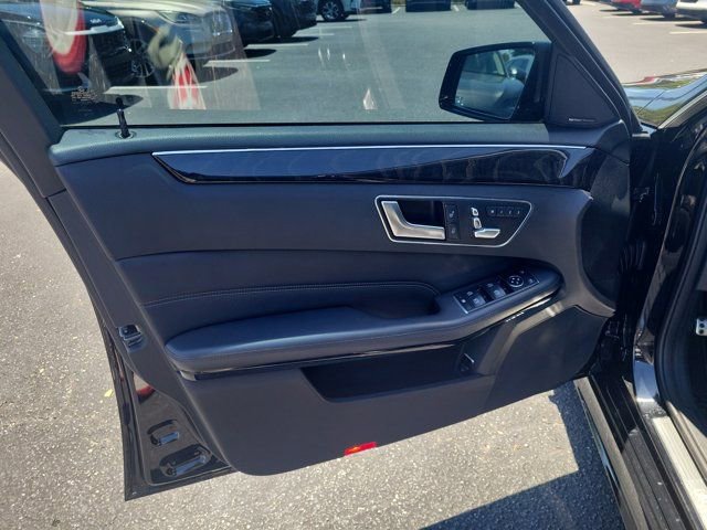 Used 2014 Mercedes-Benz E 350 Sedan image 16
