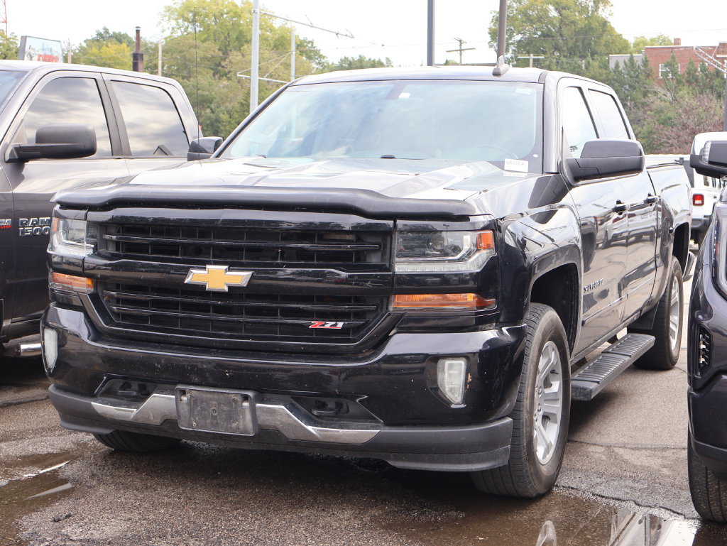 Used 2018 Chevrolet Silverado 1500 LT w/ All Star Edition AWD/4WD image 6