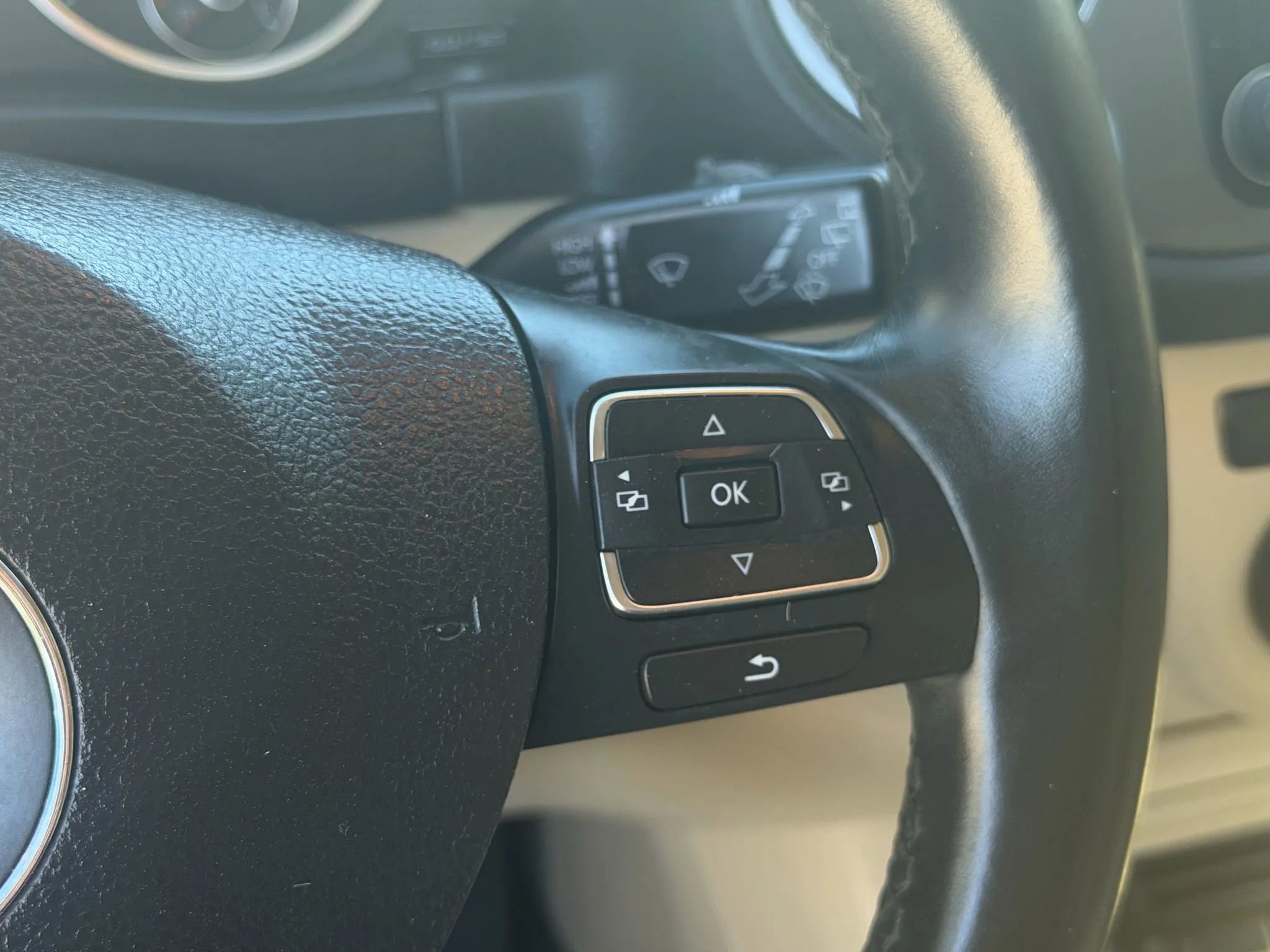 Used 2016 Volkswagen Tiguan S image 17