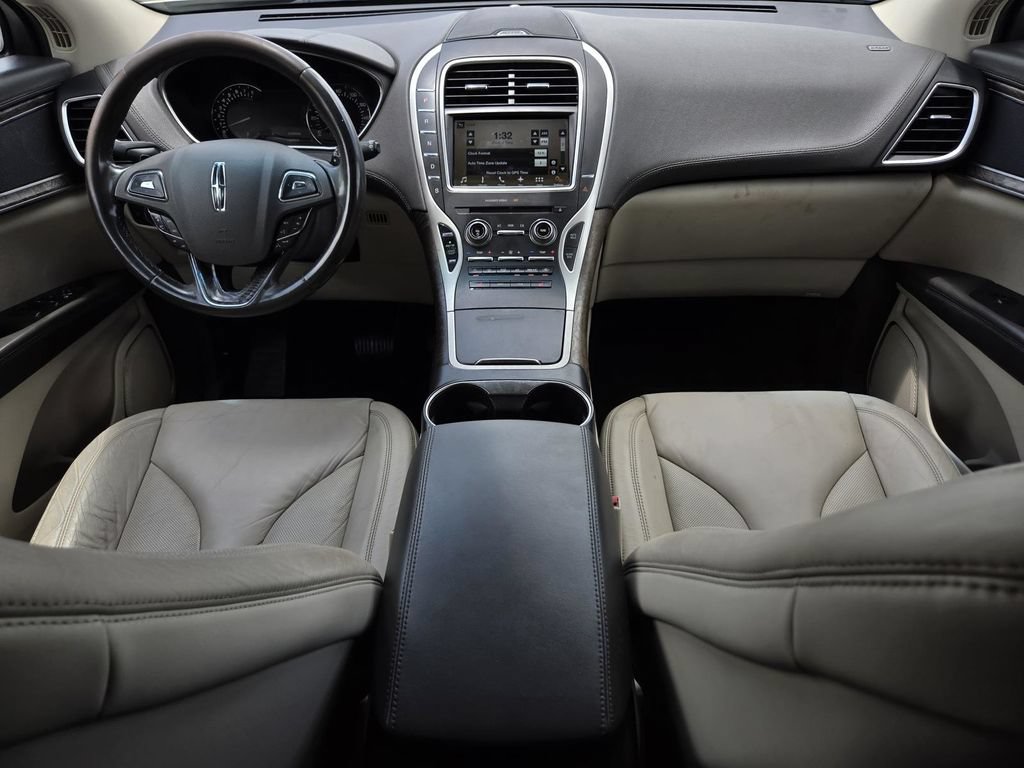 Used 2016 Lincoln MKX Select w/ Select Plus Package FWD image 23