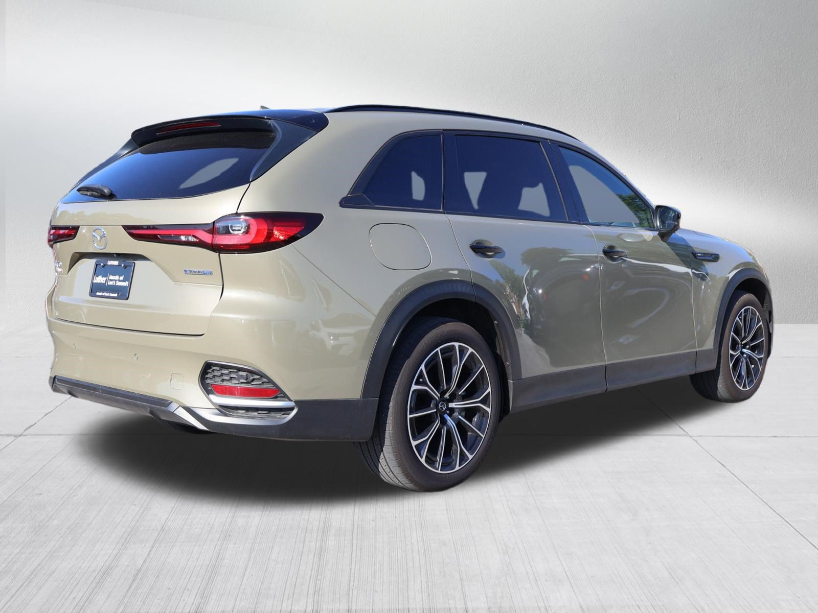 Used 2025 MAZDA CX-70 Plug-In Hybrid w/ Premium Plus AWD/4WD image 6