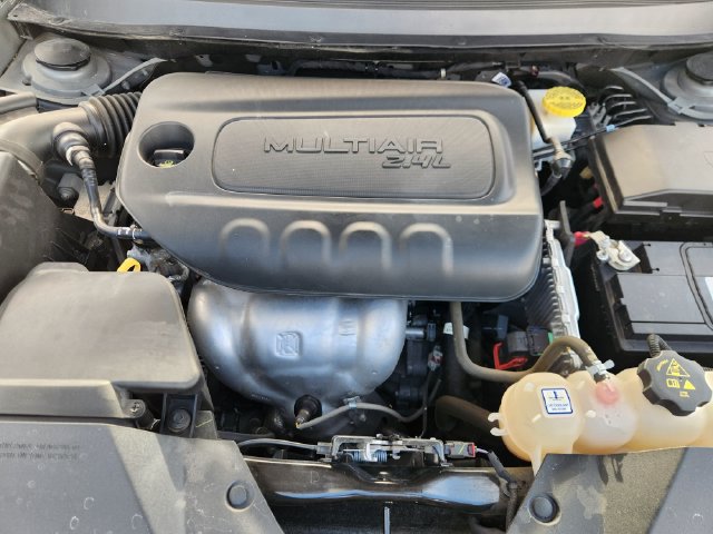 Used 2023 Jeep Cherokee Altitude Lux AWD/4WD image 32