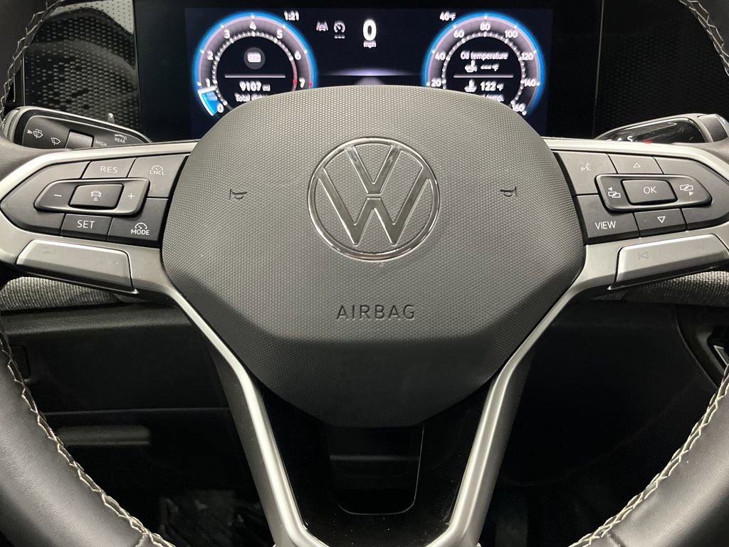 Used 2025 Volkswagen Tiguan S image 15