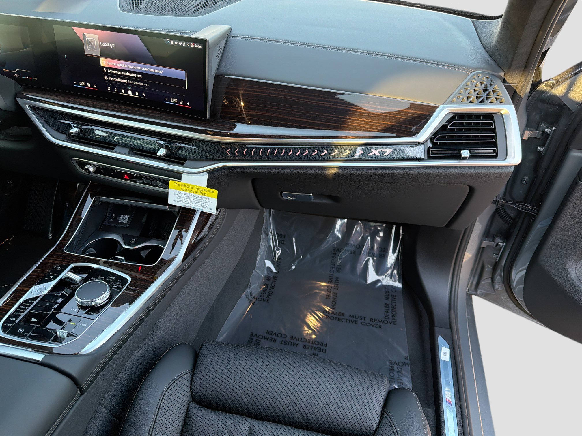 New 2026 BMW X7 xDrive40i w/ M Sport Package image 18