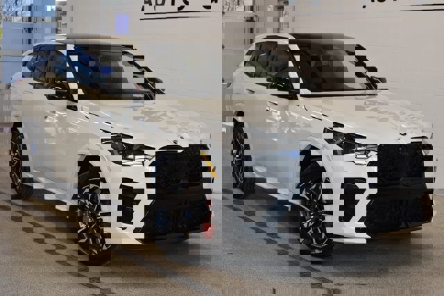 New 2026 BMW X2 xDrive28i