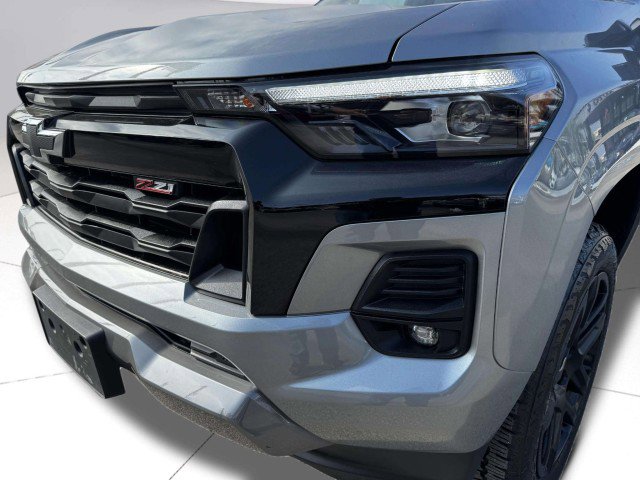 Used 2025 Chevrolet Colorado Z71 w/ Z71 Convenience Package 2 image 12