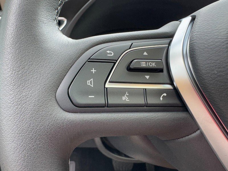 Used 2025 INFINITI QX50 Luxe image 18