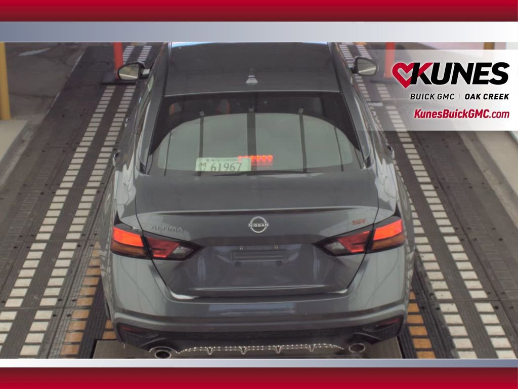 Used 2024 Nissan Altima 2.5 SR image 17