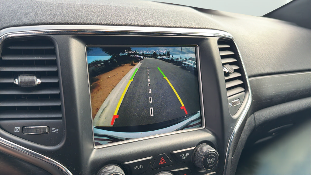 Used 2018 Jeep Grand Cherokee Altitude RWD image 18