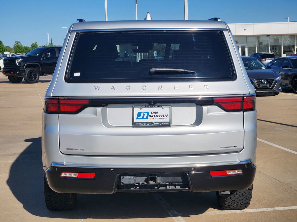 Used 2022 Jeep Wagoneer Series II AWD/4WD image 7