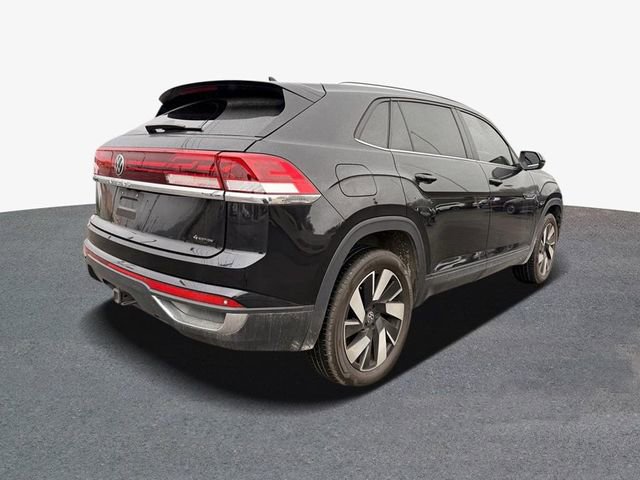 Used 2024 Volkswagen Atlas Cross Sport SE image 3