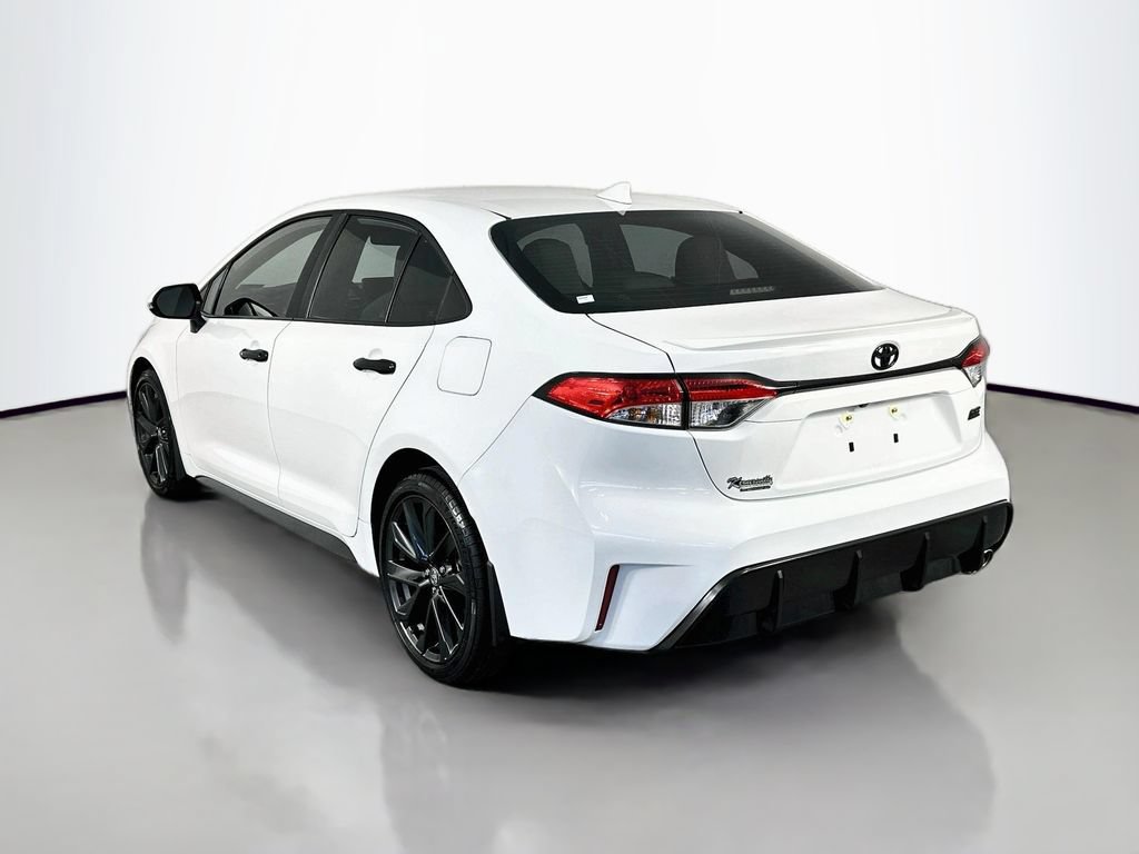 Used 2024 Toyota Corolla SE FWD image 5
